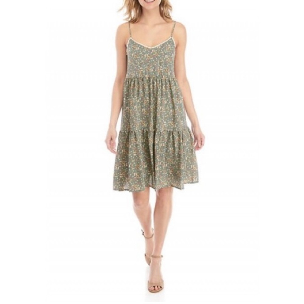 ✨Jane and Hudson Floral Midi Dress✨